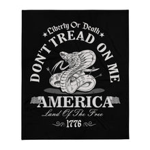 Load image into Gallery viewer, Don't Tread On Me Throw Blanket (2022)