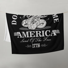 Load image into Gallery viewer, Don't Tread On Me Throw Blanket (2022)
